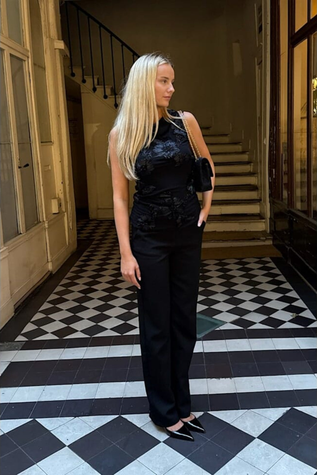 BYIC - Miraic Mesh Top A23927 - Black Flower Toppe