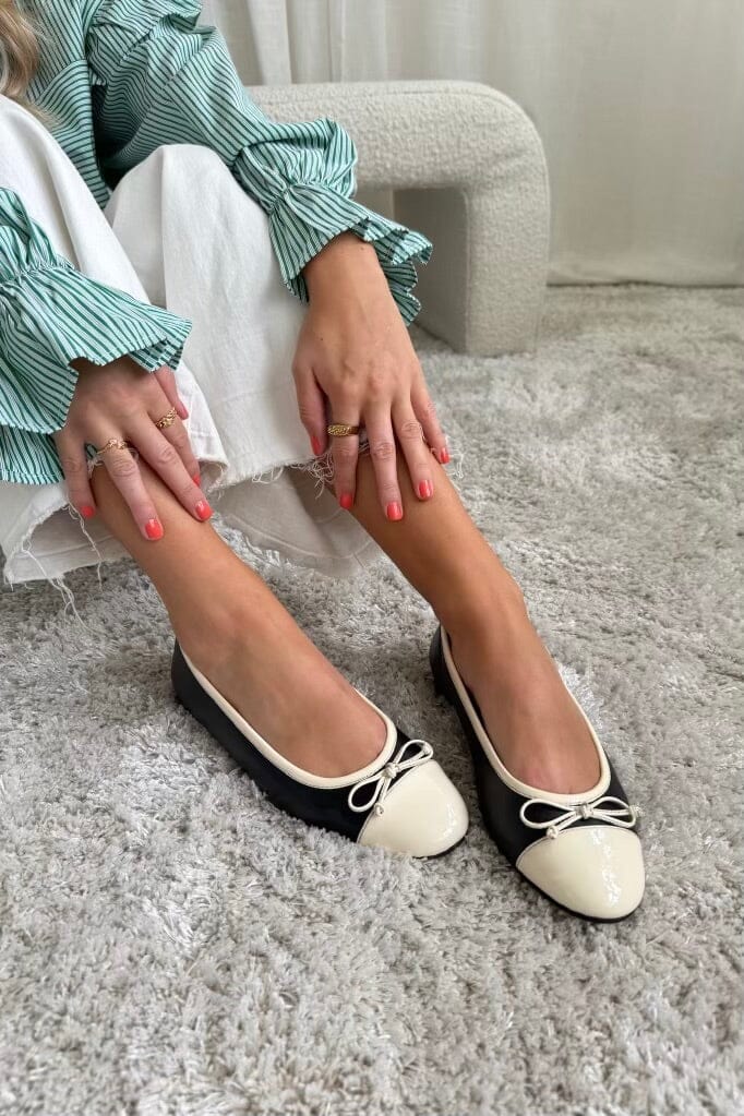 Copenhagen Shoes - My Own Ballerinas - 500 Black/Cream Ballerinaer