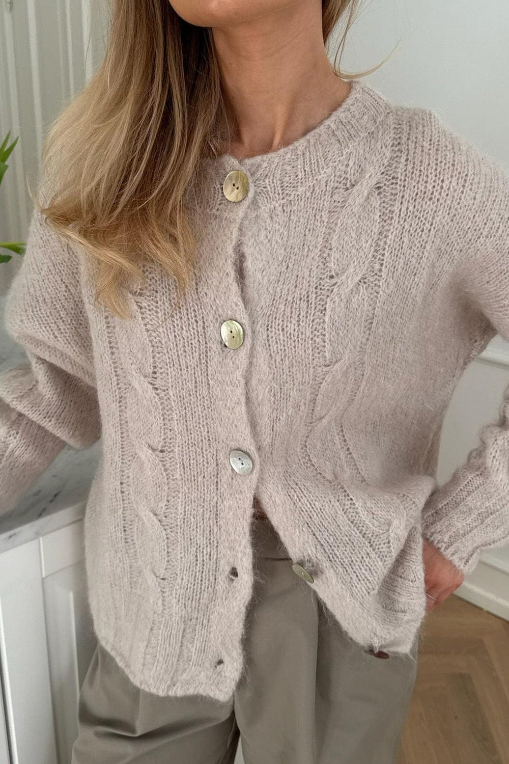 Forudbestilling - BYIC - Ditteic Cardigan 3420 - Beige Cardigans