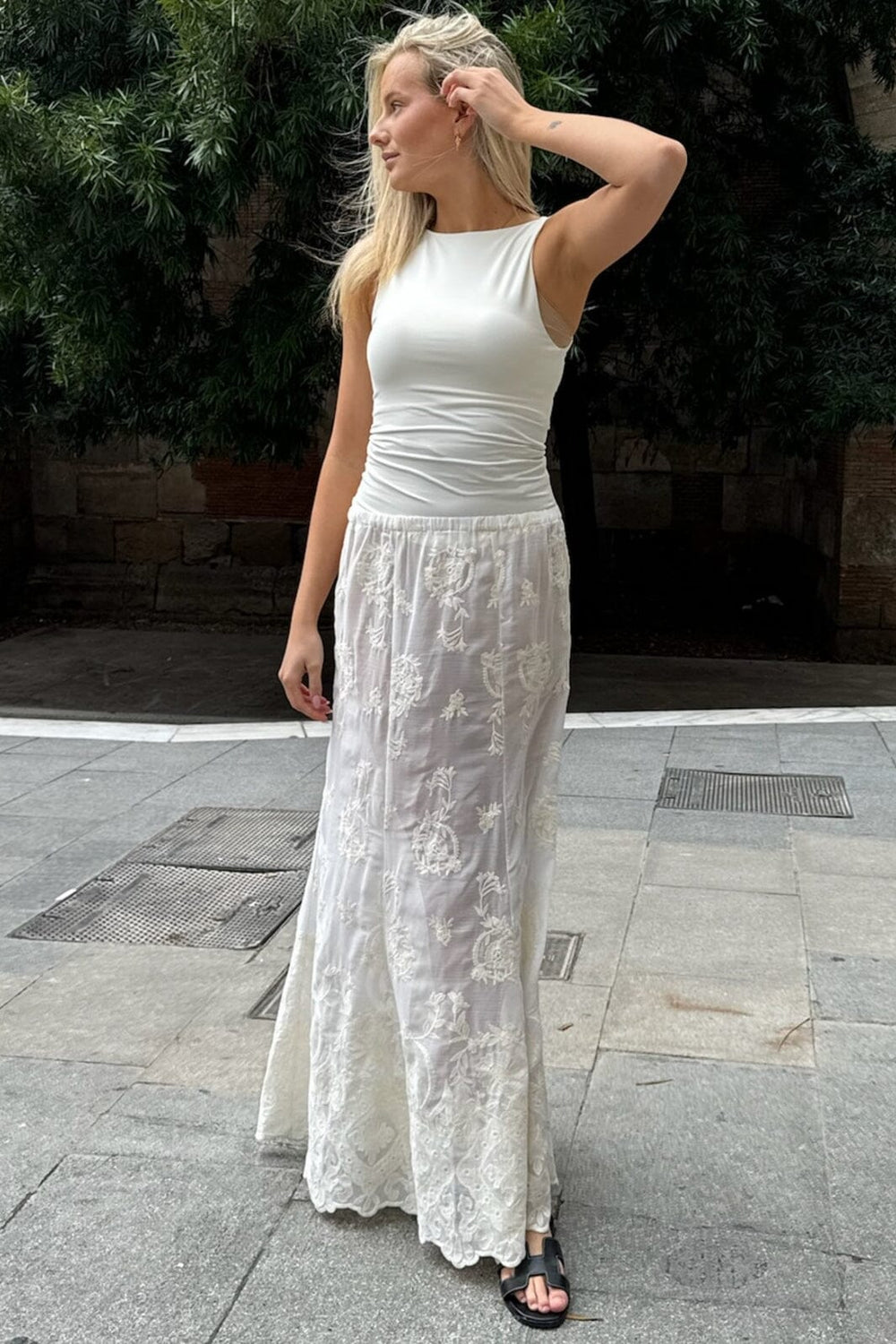 Forudbestilling - BYIC - Ellinoric Lace Maxi Skirt - vw Vintage White Kjoler