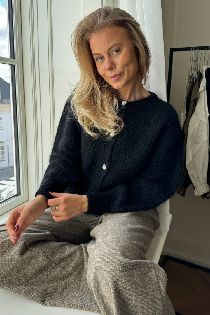 Forudbestilling - BYIC - Idaic Cardigan - black Black Cardigans