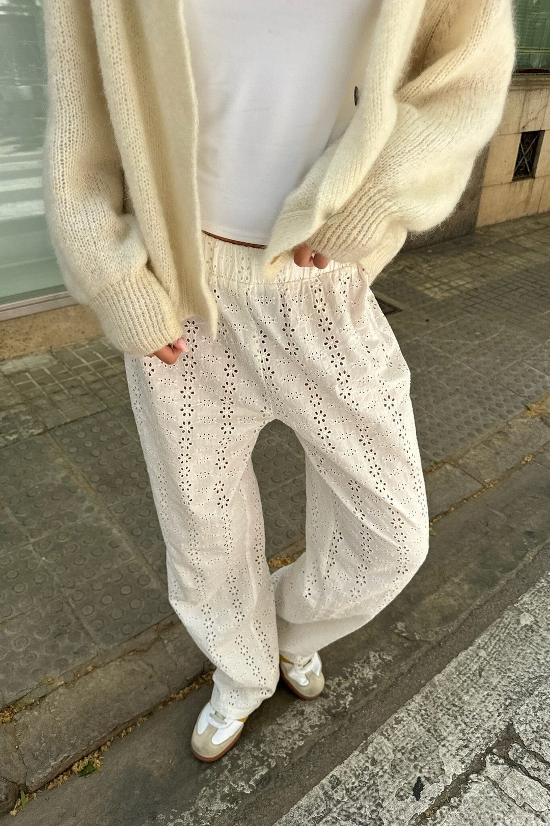 Forudbestilling - BYIC - Zhannaic Pants - we White Embroidery Bukser 