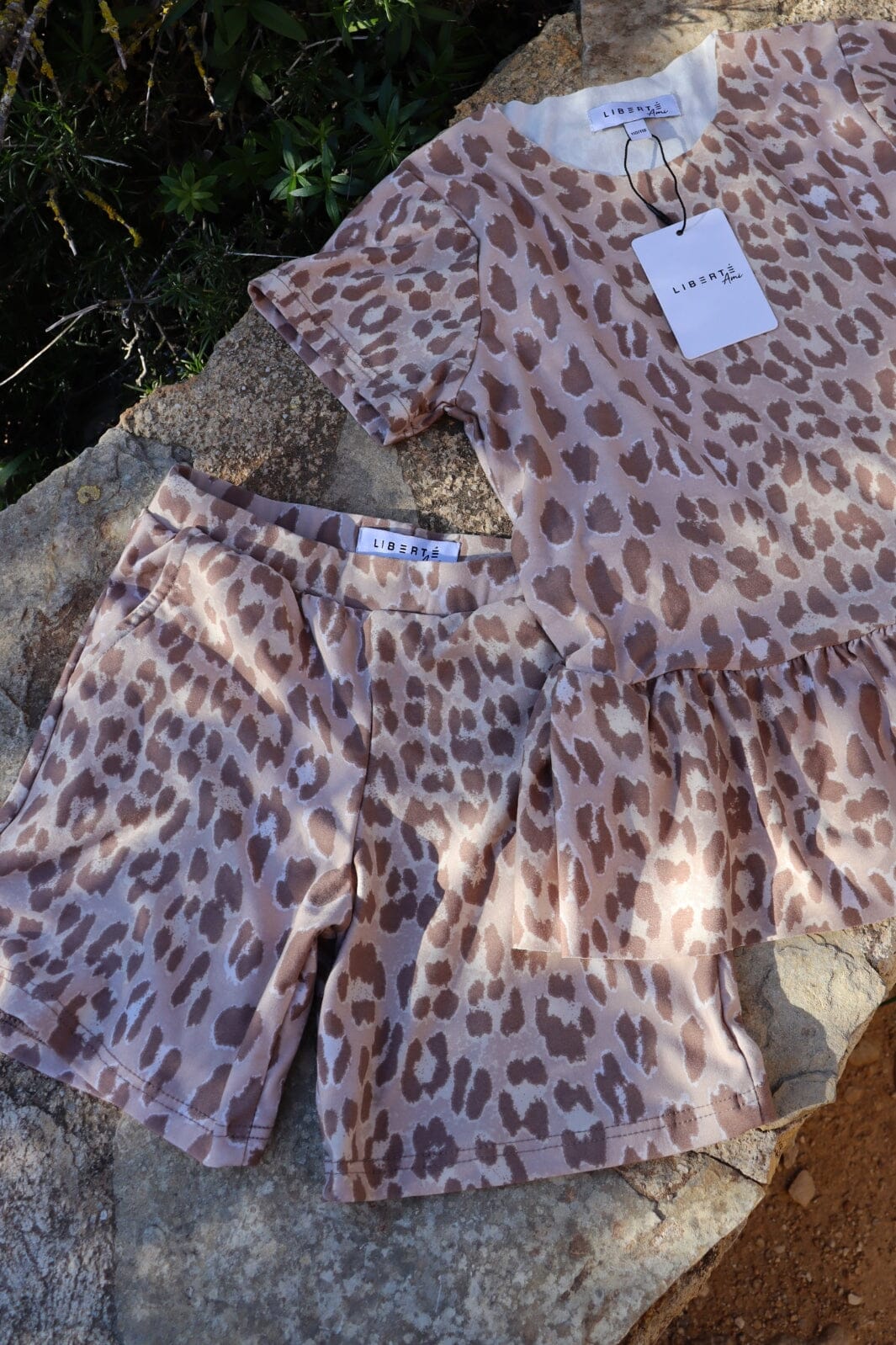 Liberte - Black - Alma shorts