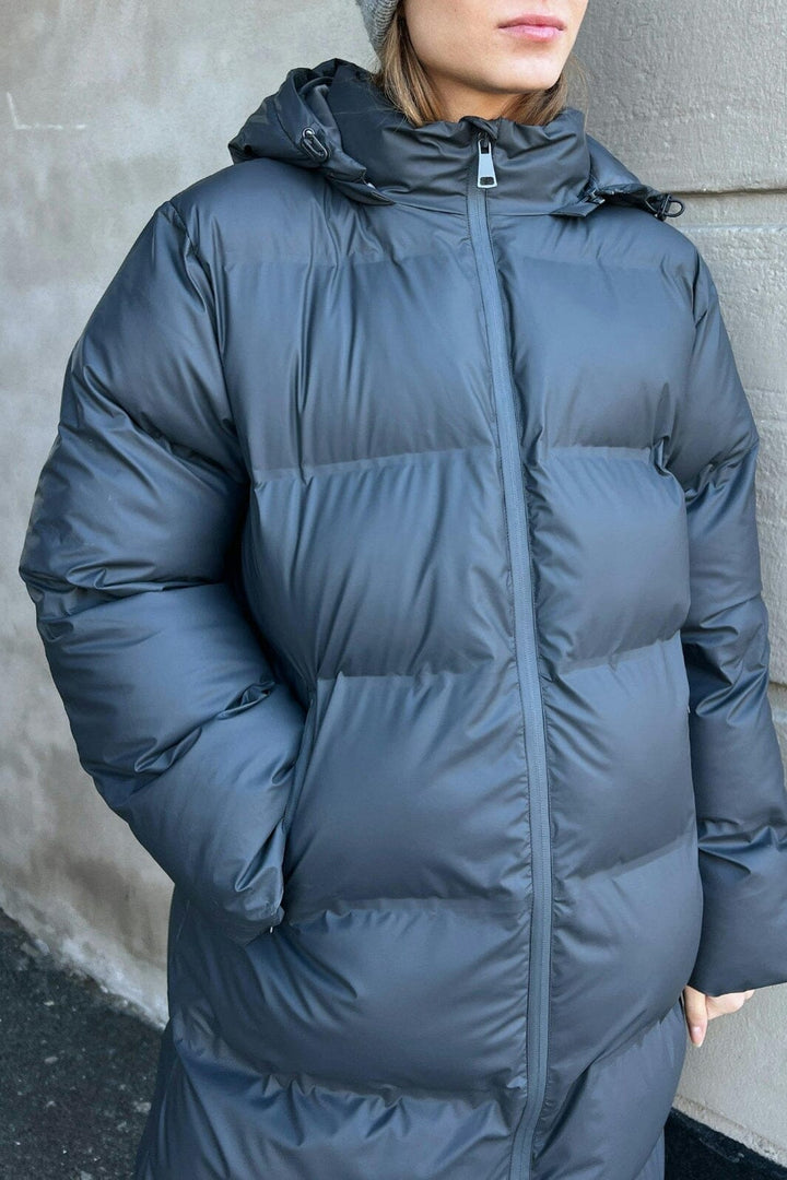 Forudbestilling - Neo Noir - Viviana C Puffer Jacket - Antracit Jakker