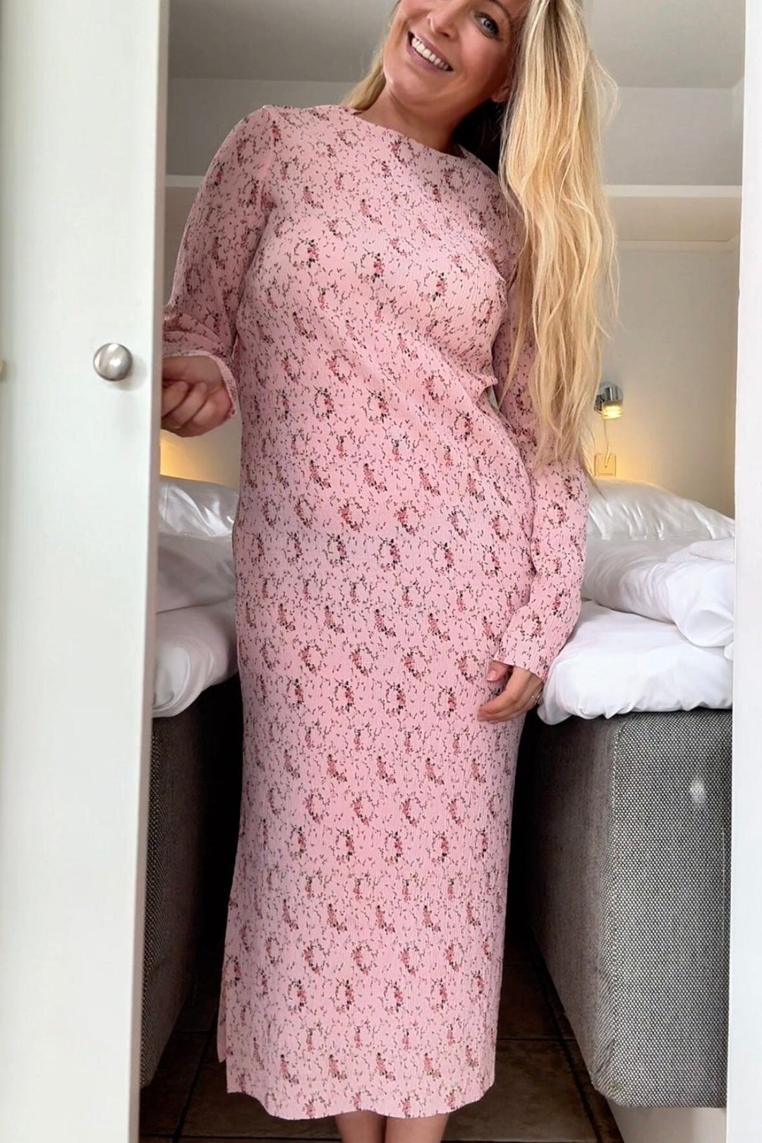 Forudbestilling - Neo Noir - Vogue Starling Dress 165874 - 165 - Rose Kjoler