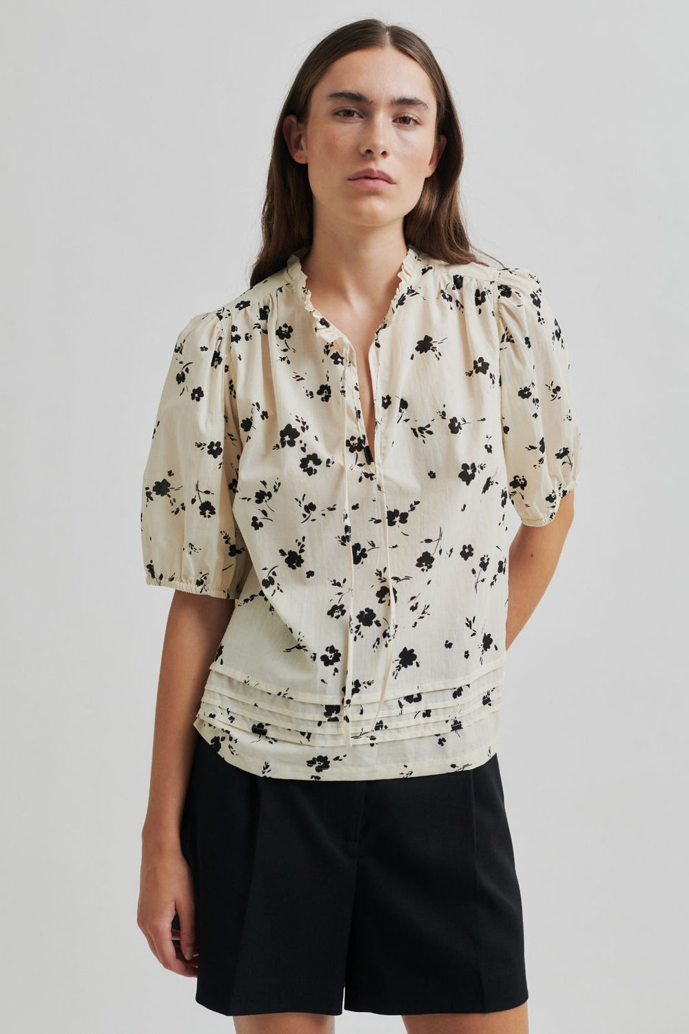 Forudbestilling - Second Female - Quin Blouse 59717 - Summer Sand Bluser