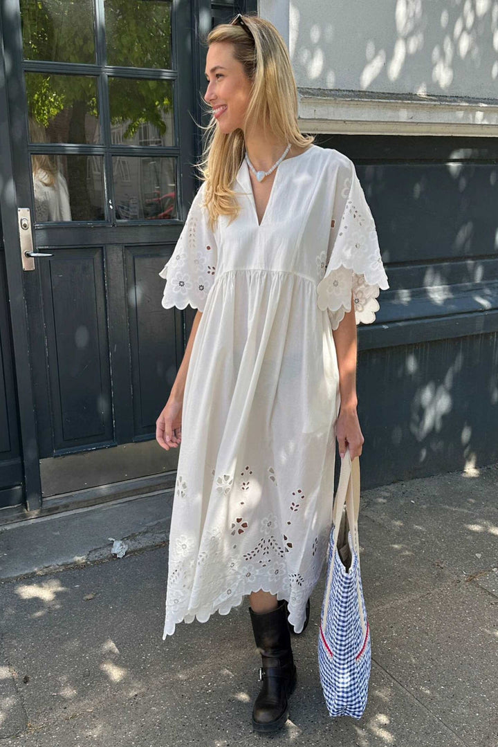Forudbestilling - Sissel Edelbo - Trine Dress SE 1634 - White Cutwork Kjoler