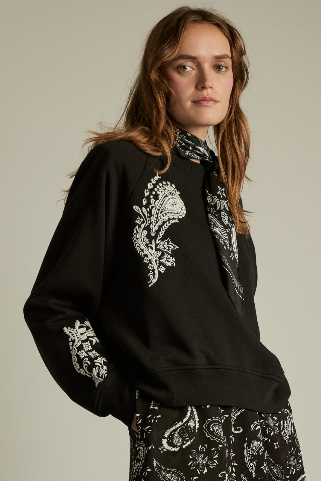 Lala Berlin - Sweatshirt Ijora - paisley black Sweatshirts 