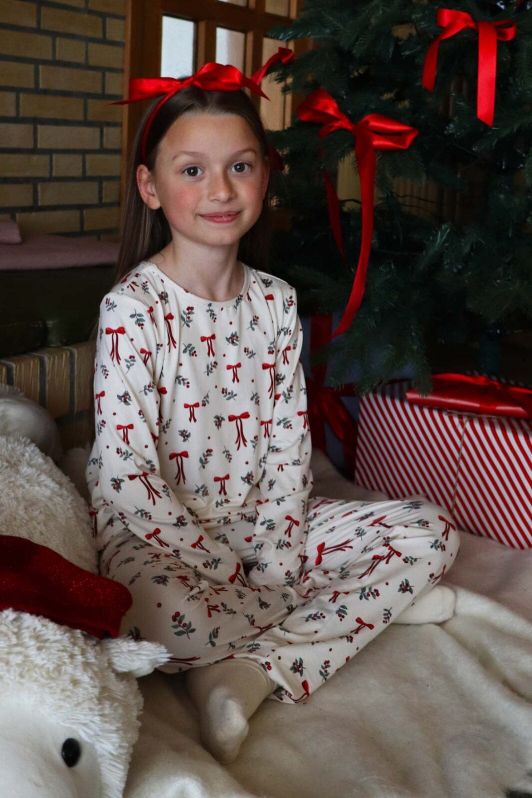 Liberte Ami - Alma-Pants (Kids) 9600 - Red Bow Creme