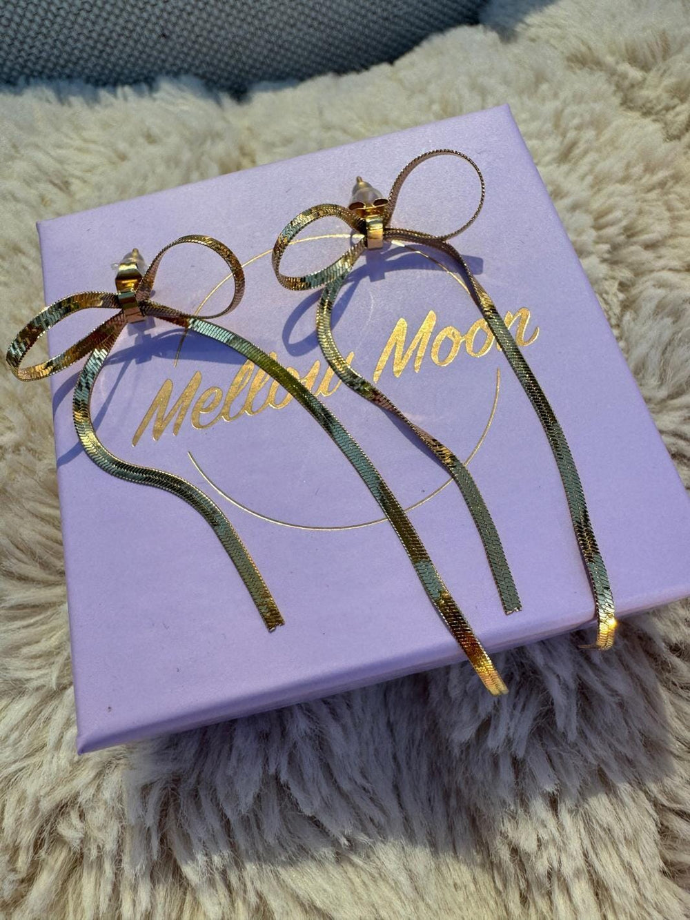 Mellow Moon - Amalie Bow Earring E0991228 - Forgyldt Øreringe