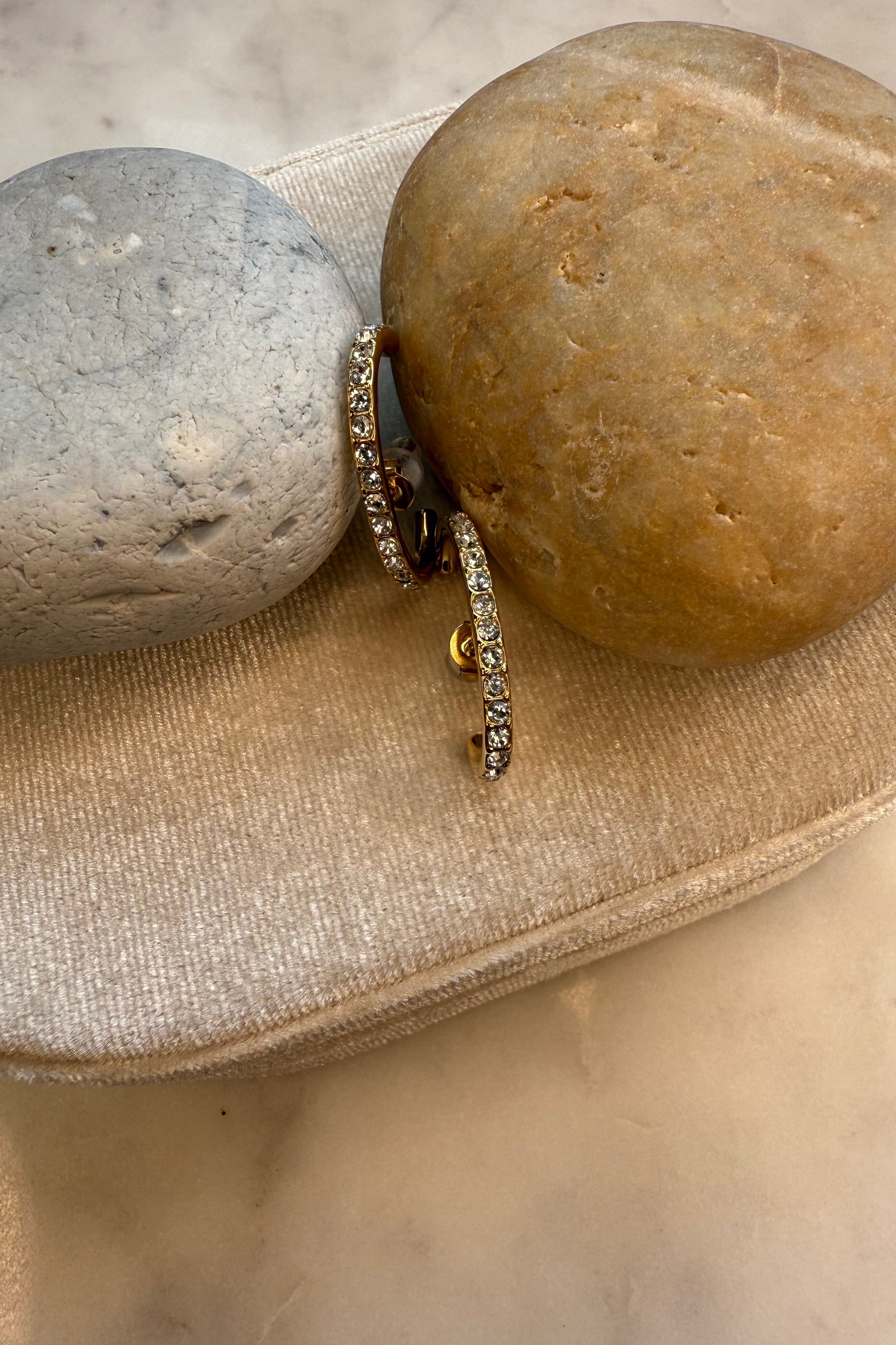 Mellow Moon - Lina Ørering - Golden