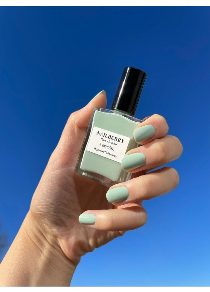 Nailberry - Wild Sage - Chalky Pastel Sage Neglelak