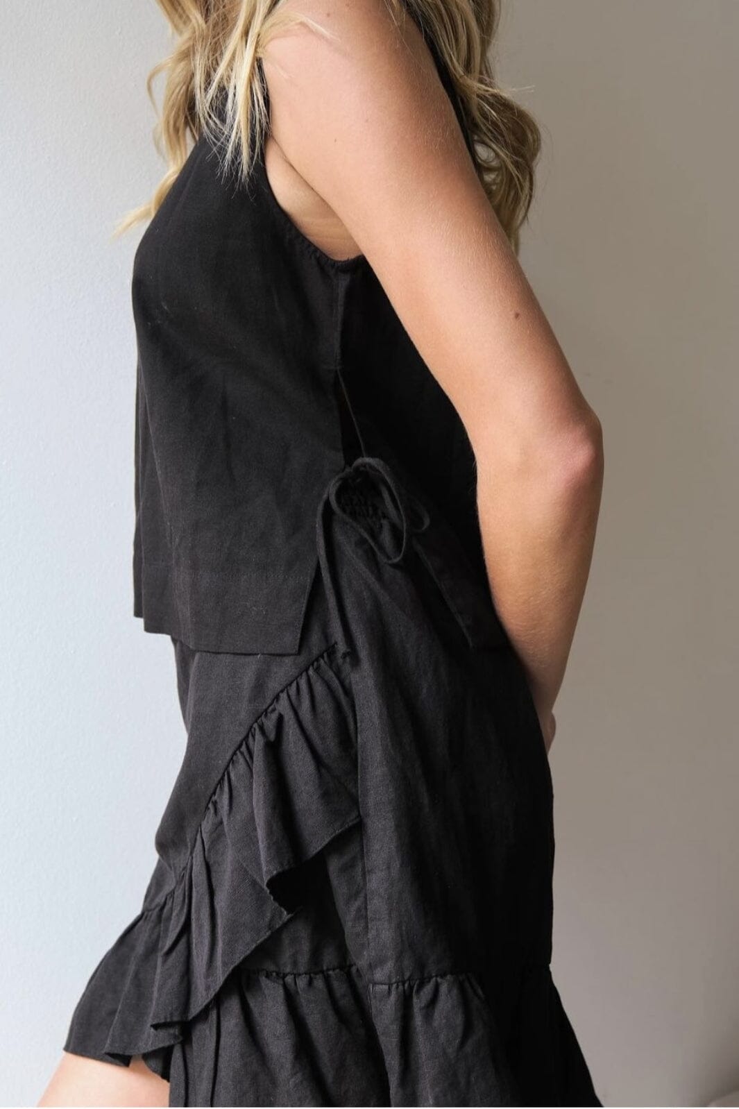 Neo Noir - Bekka Linen Skirt - Black Nederdele