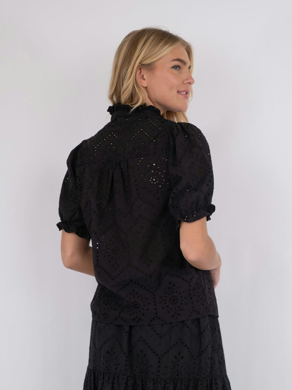 Neo Noir - Odesa Embroidery Blouse - Black