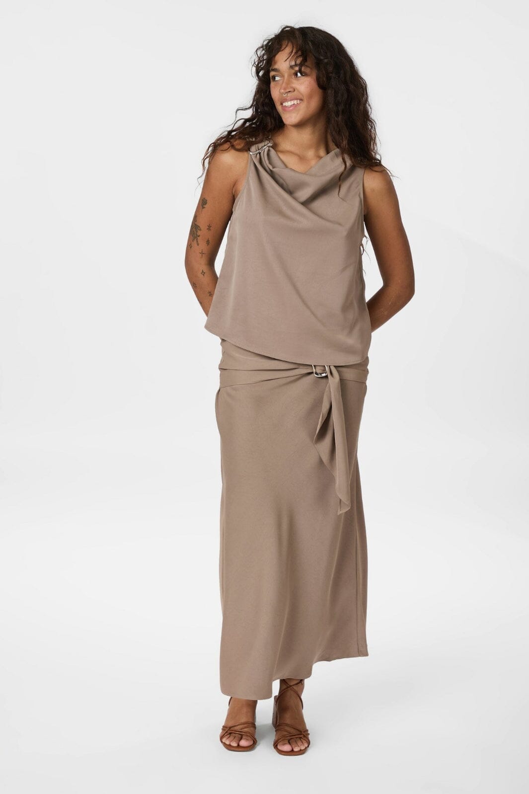 Neo Noir - Scotta Dull Sateen Top 165566 - 811 - Dark Taupe