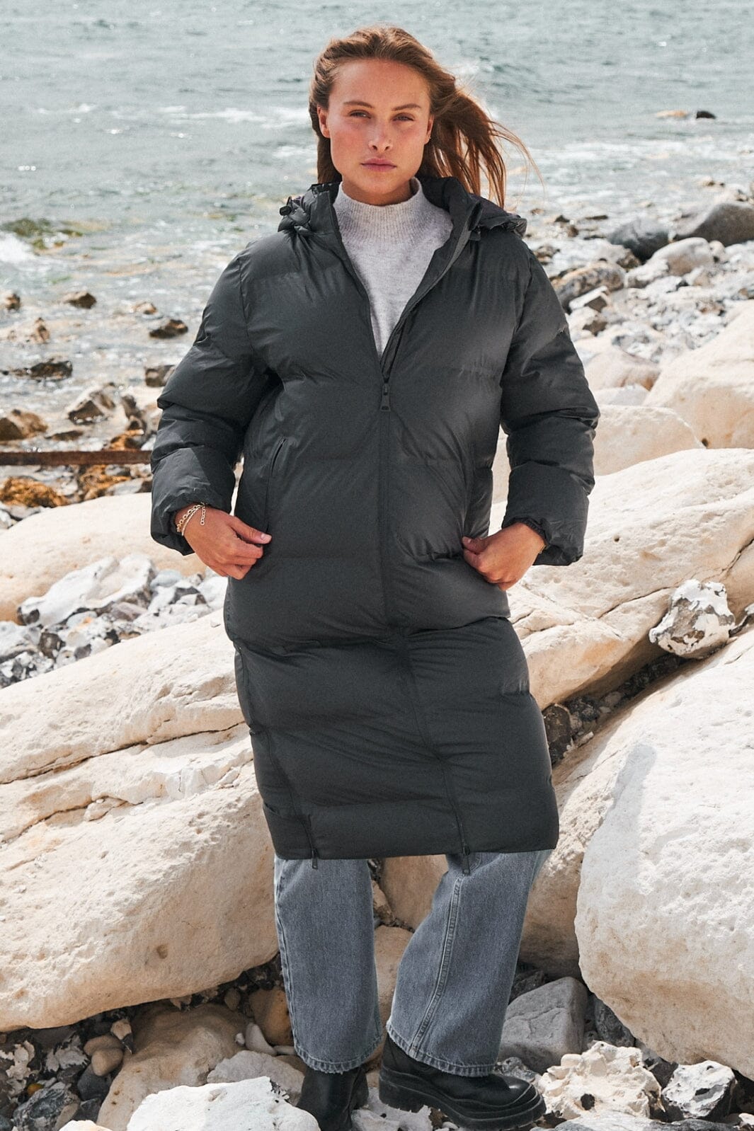 Neo Noir - Viviana C Puffer Jacket - Antracit Jakker