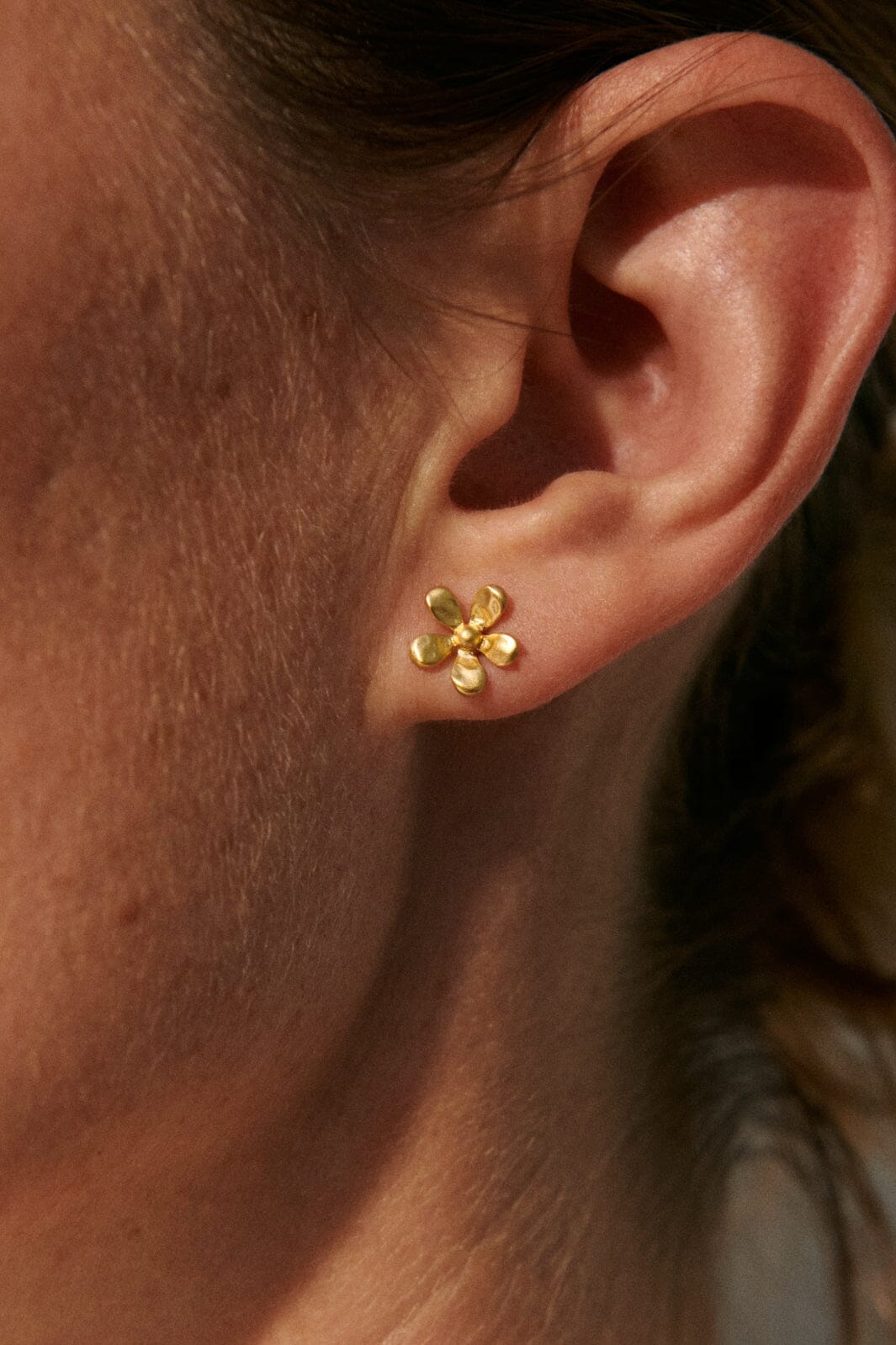 Pernille Corydon Jewellery - Wild Poppy Earstick - Goldplated Øreringe