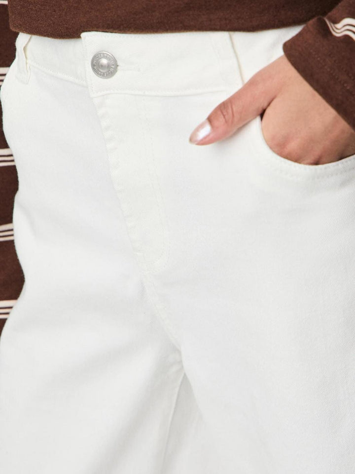 Pieces - Pcsalume Wide Denim Shorts - 4830261 Bright White