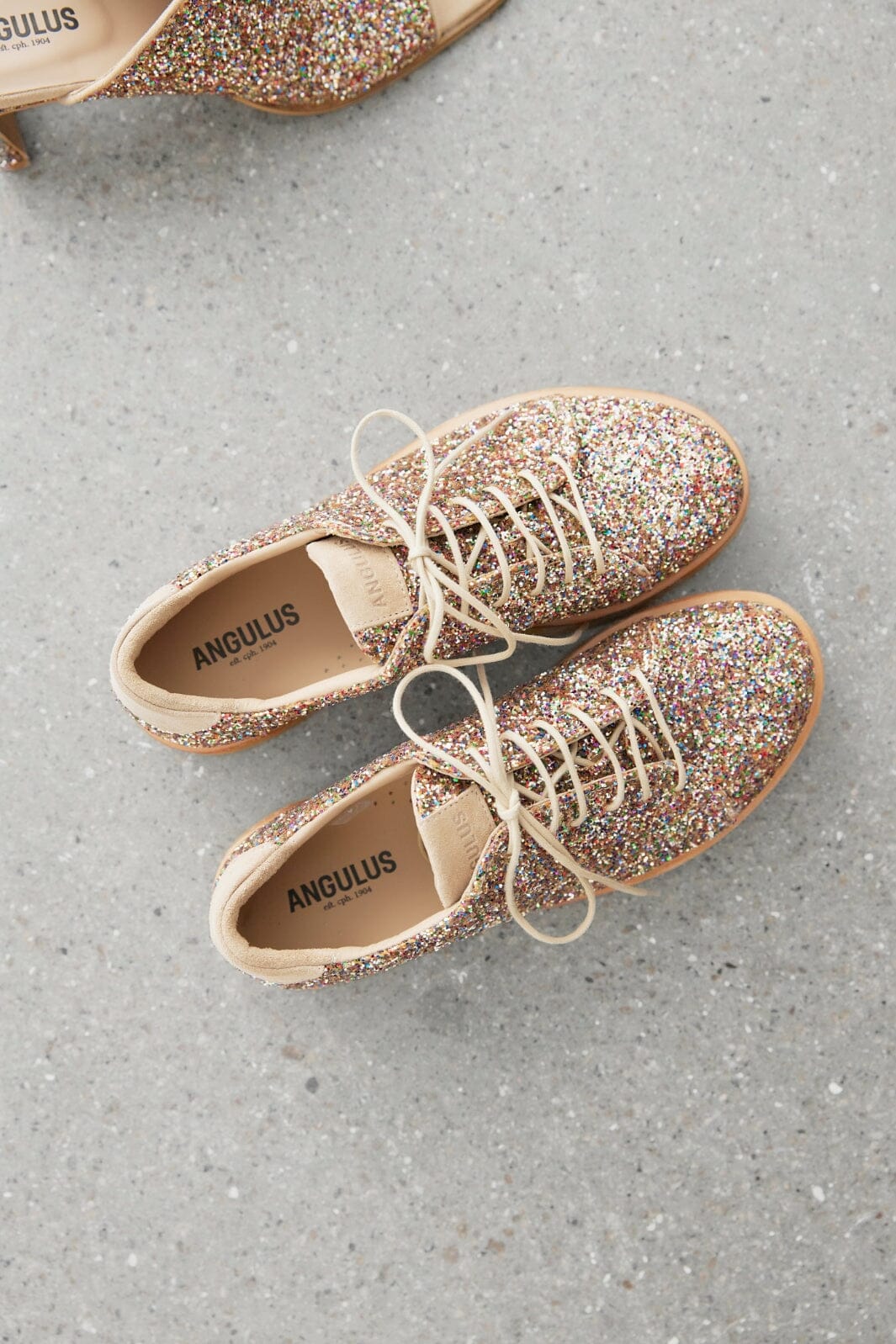 Angulus - Sneaker in glitter with plateau sole - 2488/1149 Multi Glitter/Sand Sneakers 