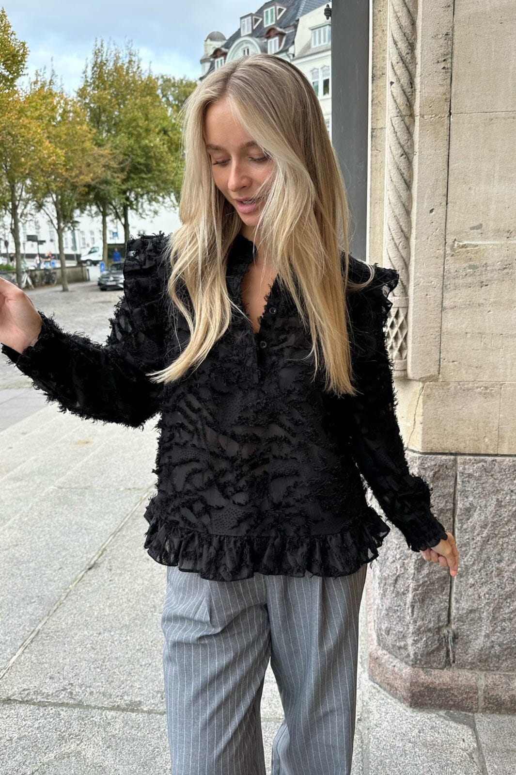 Forudbestilling - BYIC - Nuna Shirt - Feathery Black Skjorter