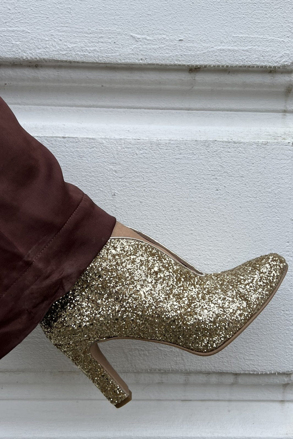 Forudbestilling - Copenhagen Shoes - Sus Glitter - 013 Gold Glitter (Midt December) Stiletter 
