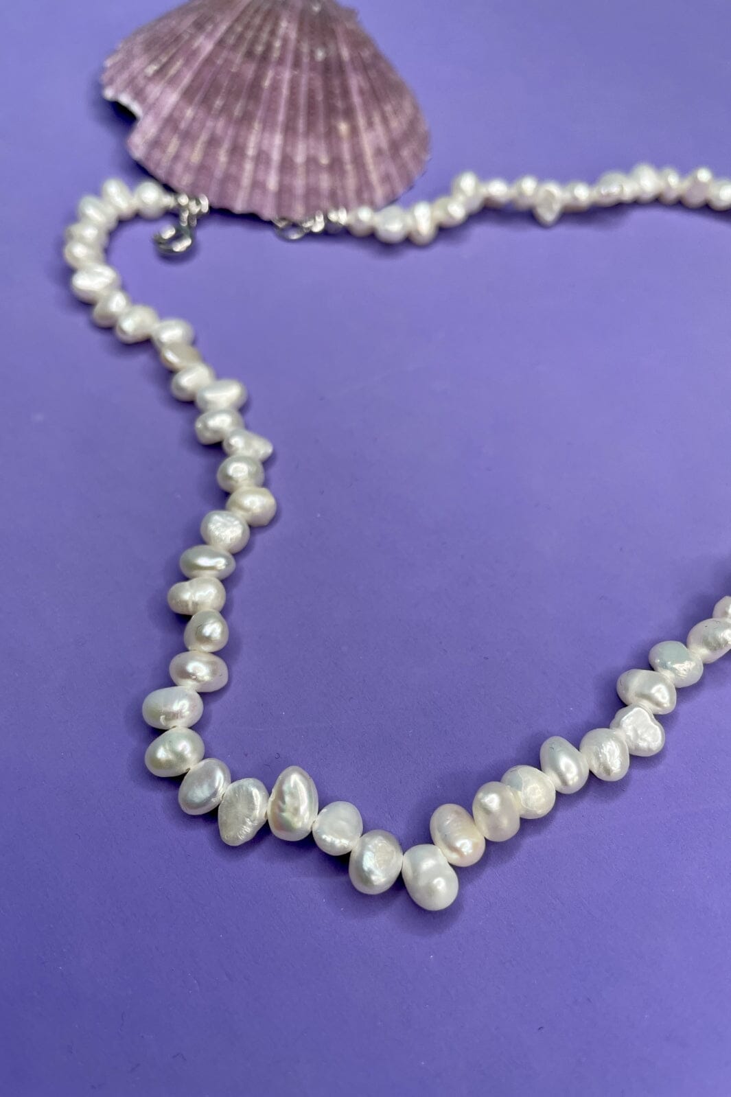 Mellow Moon - Ferskvandsperle halskæde med små perler - Forgyldt Halskæder 