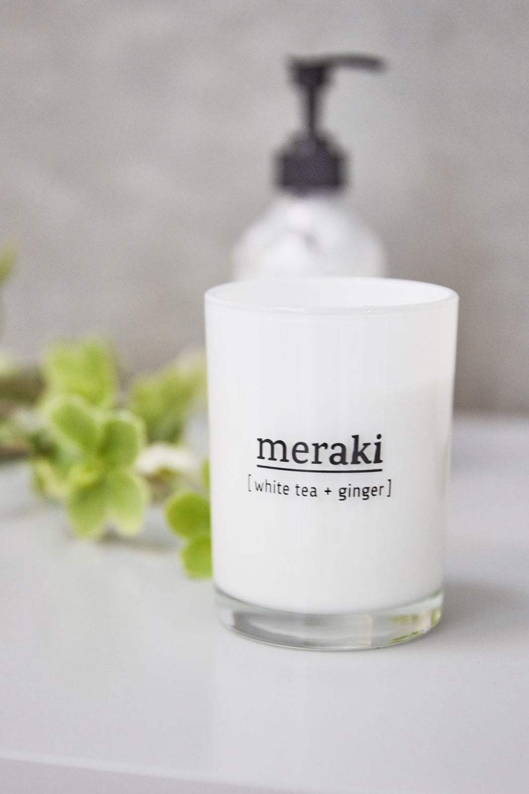 Meraki - Duftlys - White Tea & Ginger 10,5 cm Duftfrisker 