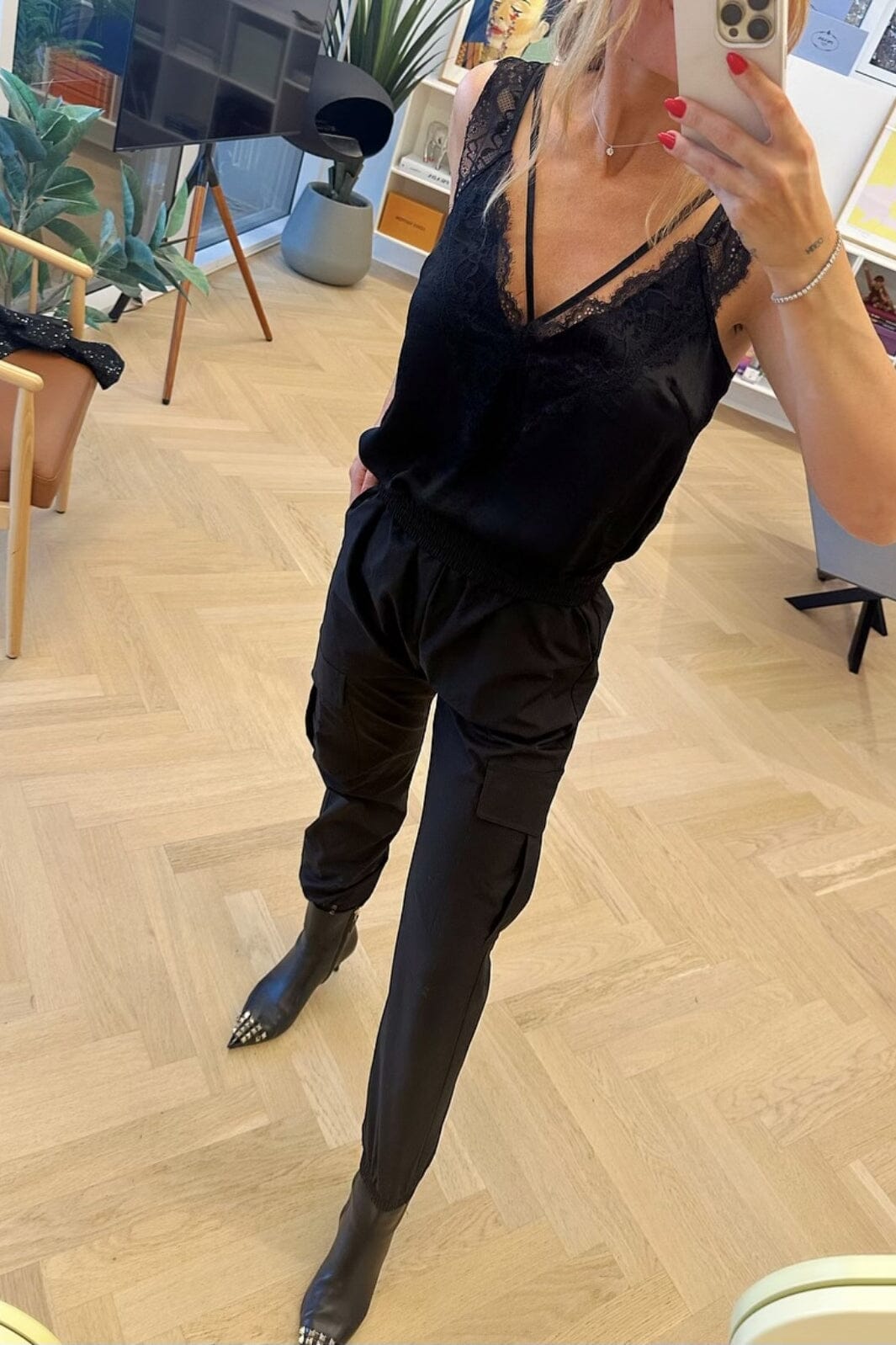 Valentin Studio - String Top - Black Toppe