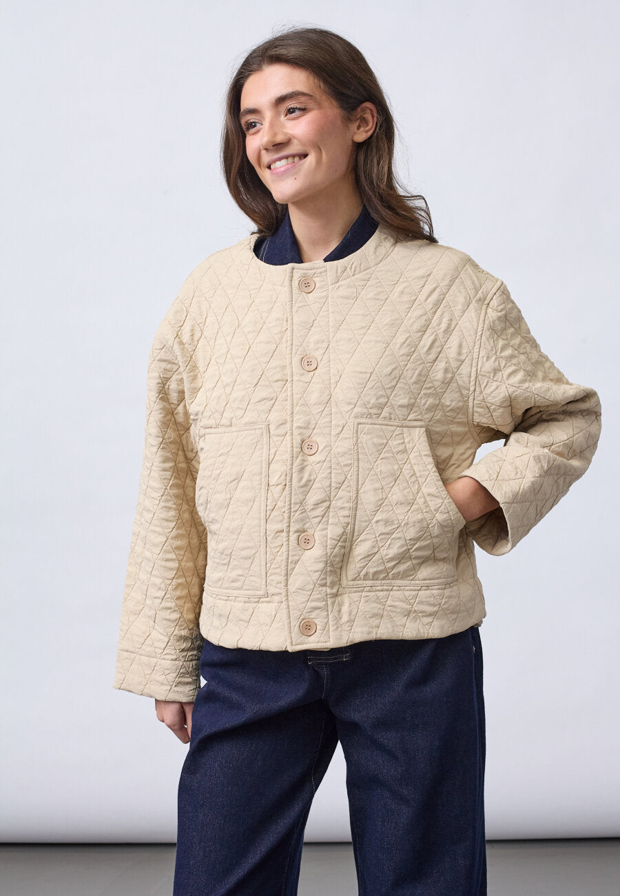 Sisters Point - Lisana-Ja 19700 - 206 - Sandstone