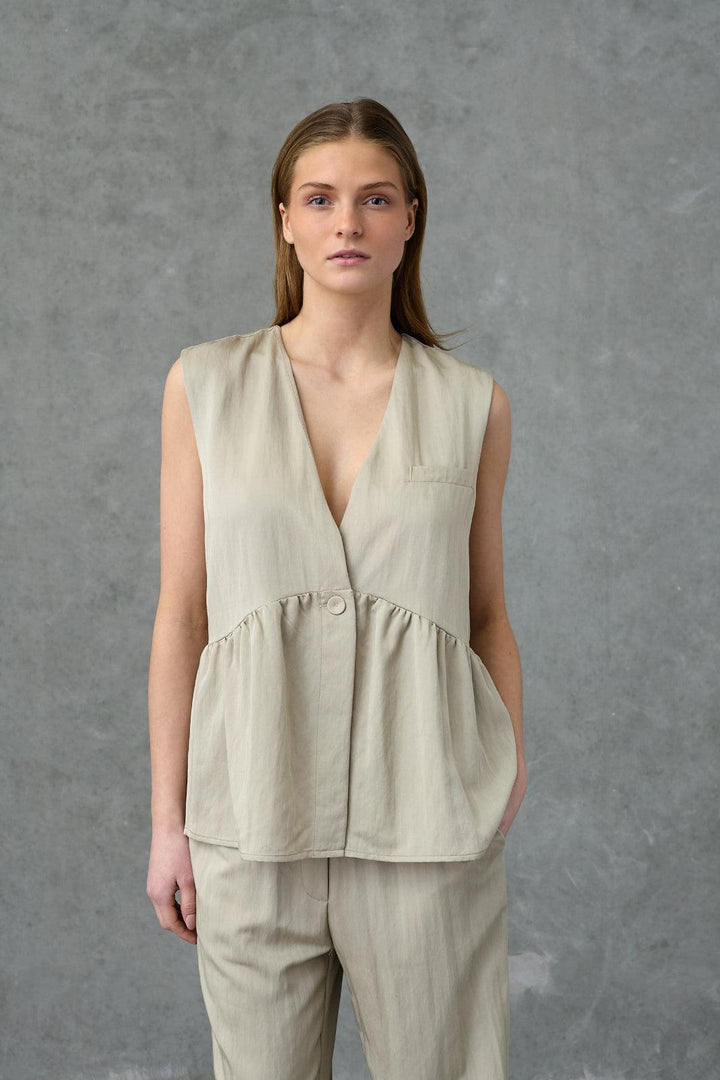 Love & Divine - Love1478 19518 - 206 - Sandstone