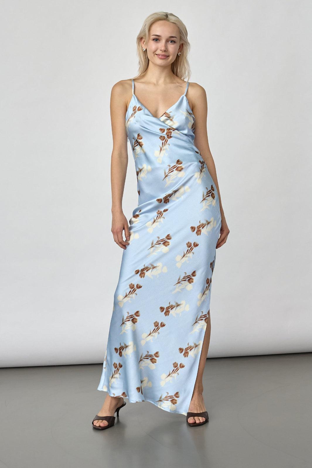 Sisters Point - N.Ero-Dr2 20142 - 814 - Light Blue Flower