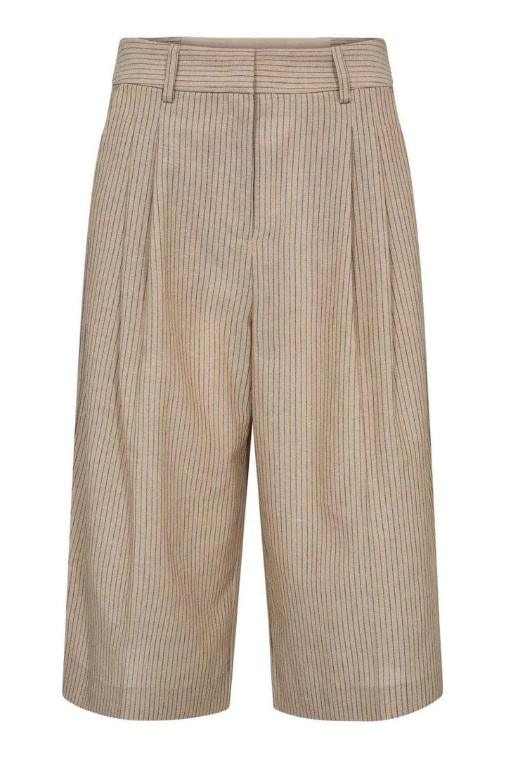 Co´Couture - Nadinecc Pleat Bermuda 41169 - 320 - Bisquit