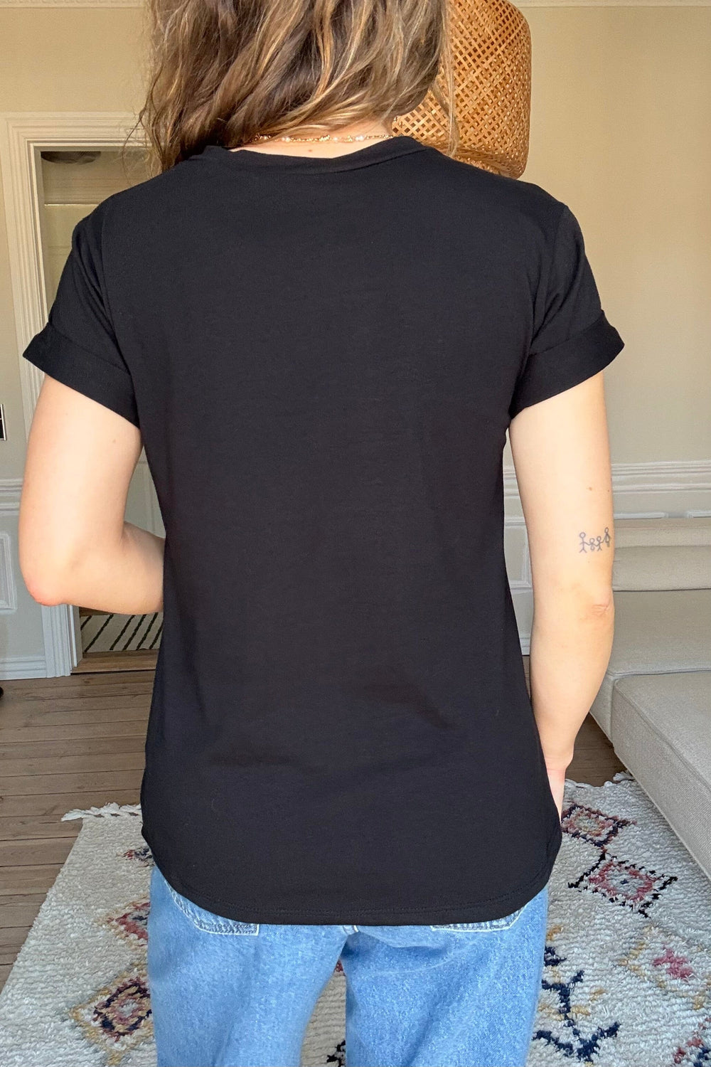 A-bee - Ella - Black T-shirts 