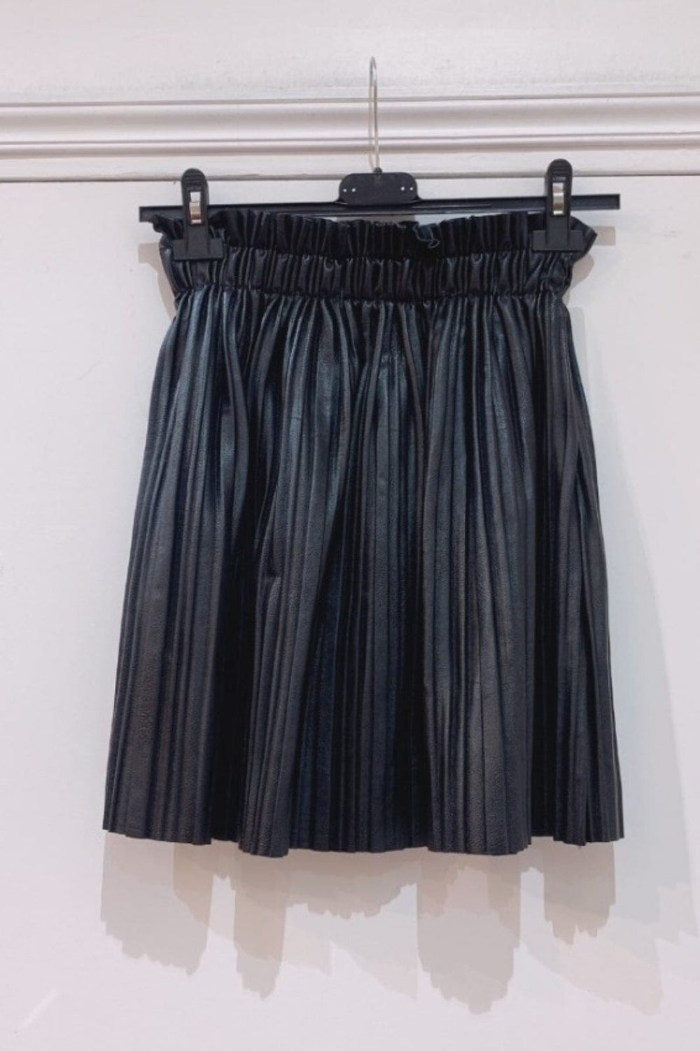 A-bee - Faux Leather Pleated Skirt 3399 - Black Nederdele 