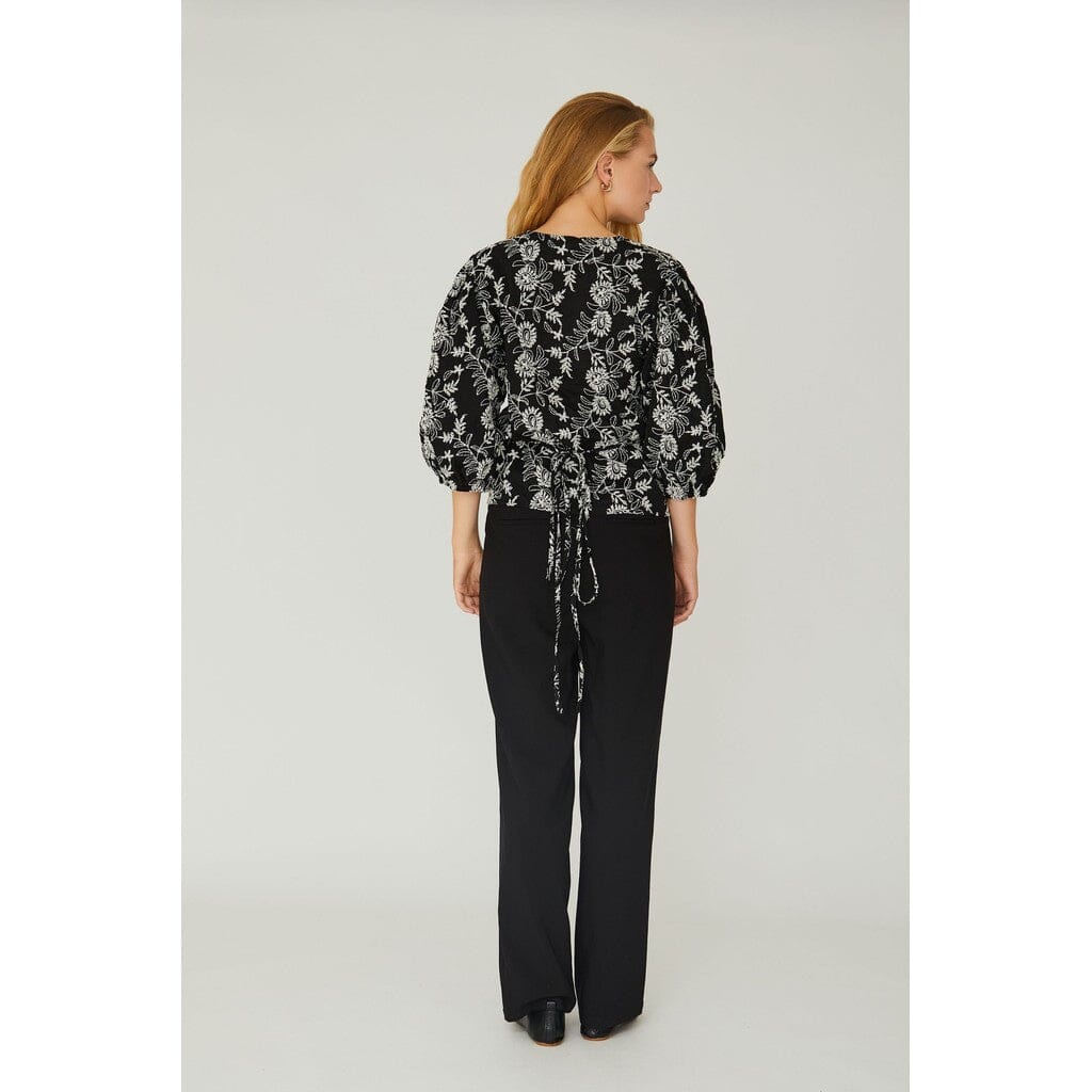 A-VIEW - Brodie Blouse - 154 Black/Off White Bluser 