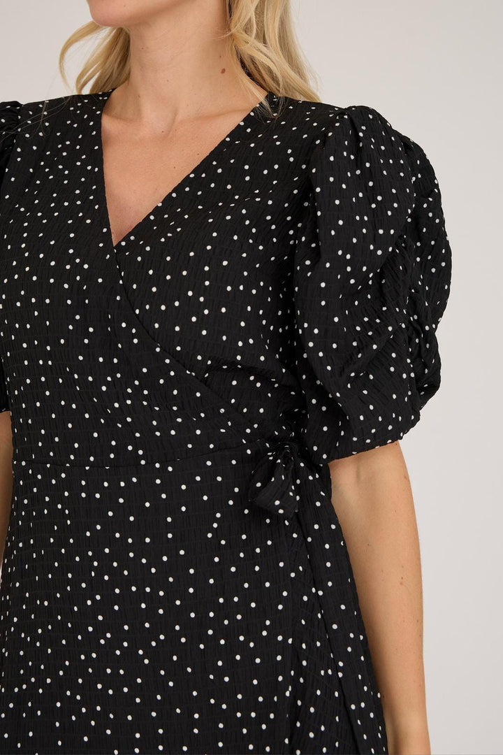 A-View - Sinda Dot Dress AV8152 - 067 - Black/White Kjoler 