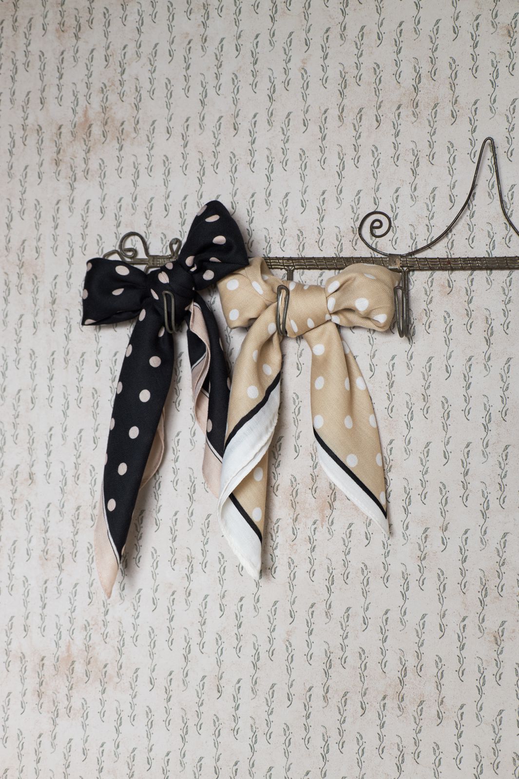 Black Colour - Bcanneli Mini Scarf 3652 - Beige