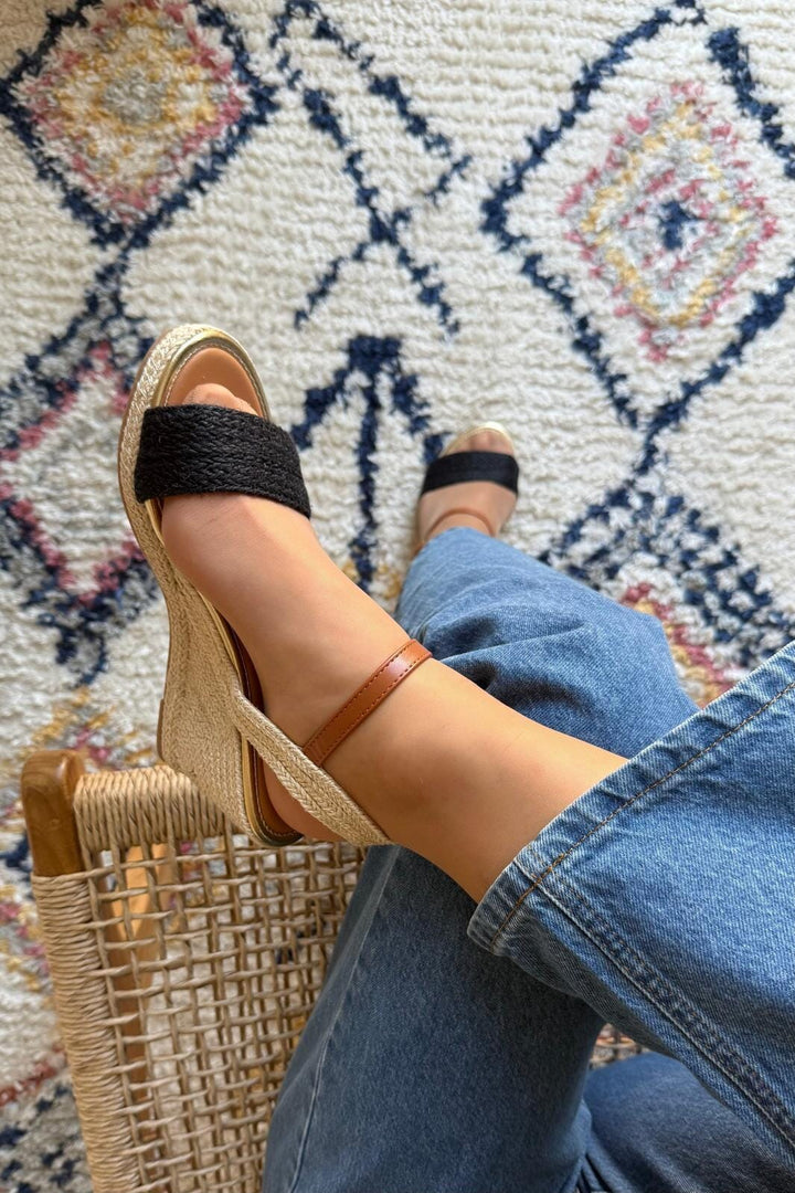 Bloom - Dahlia - Black Sandaler 