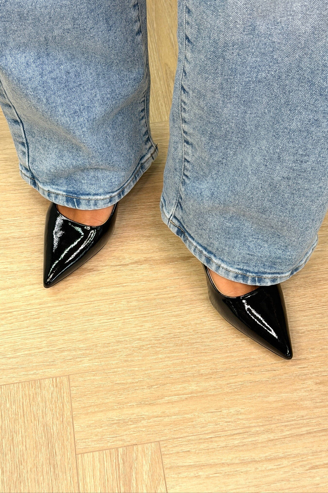 Bloom - Jonquil Stiletto - Black Stiletter 