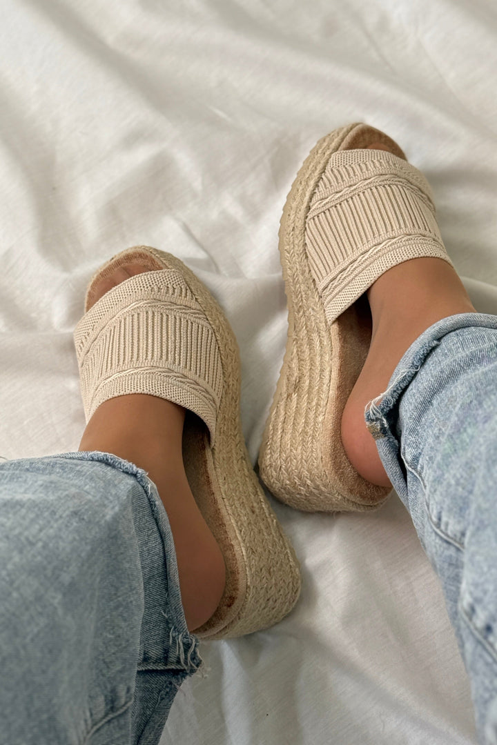 Bloom - Yliana Sandaler - Beige Sandaler 