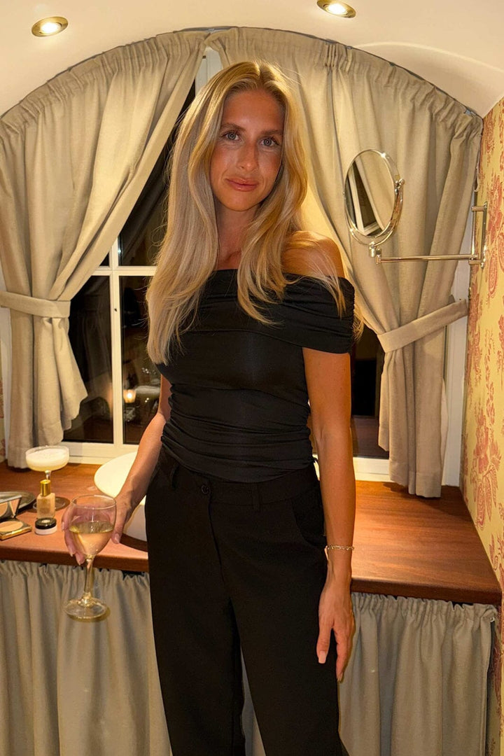 BYIC - Athenaic Top A23963 - Black Toppe 