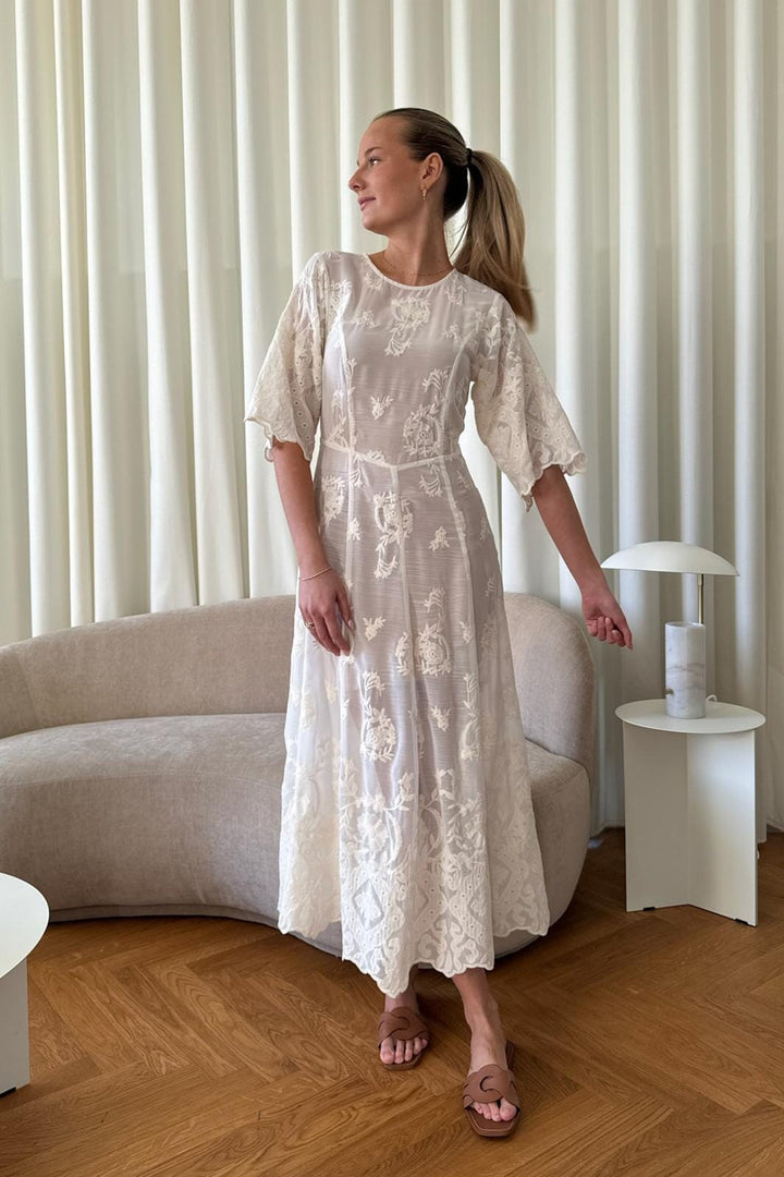 BYIC - Ellinoric Lace Long Dress - vw Vintage White