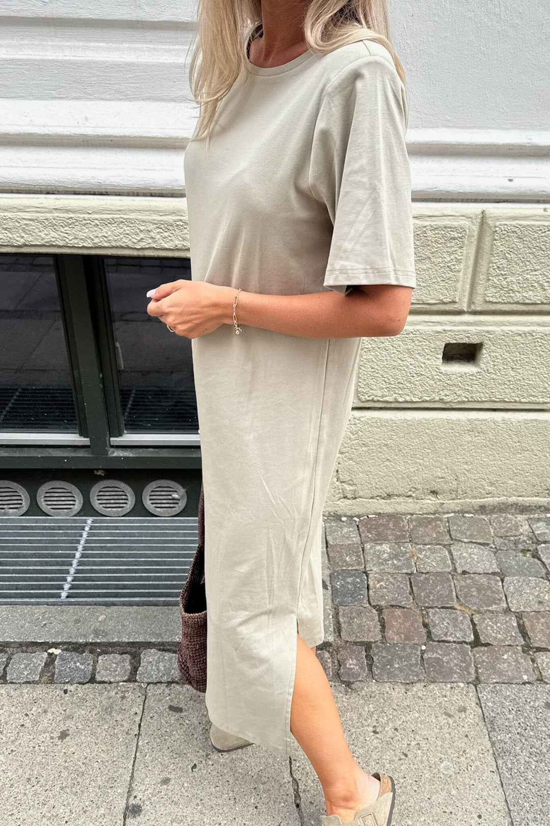 BYIC - Theaic Tshirt Dress A23942 - Khaki Kjoler 