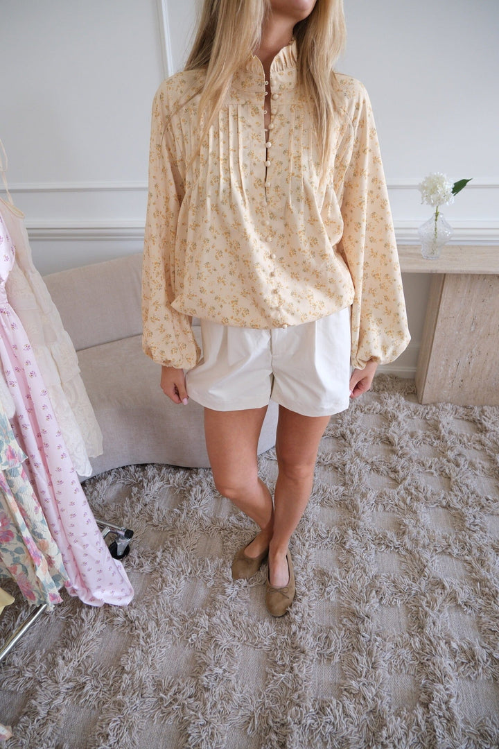 BYIC x Molly&My - Ingeborgic Shirt A23929 - Yellow Flower Print Skjorter 