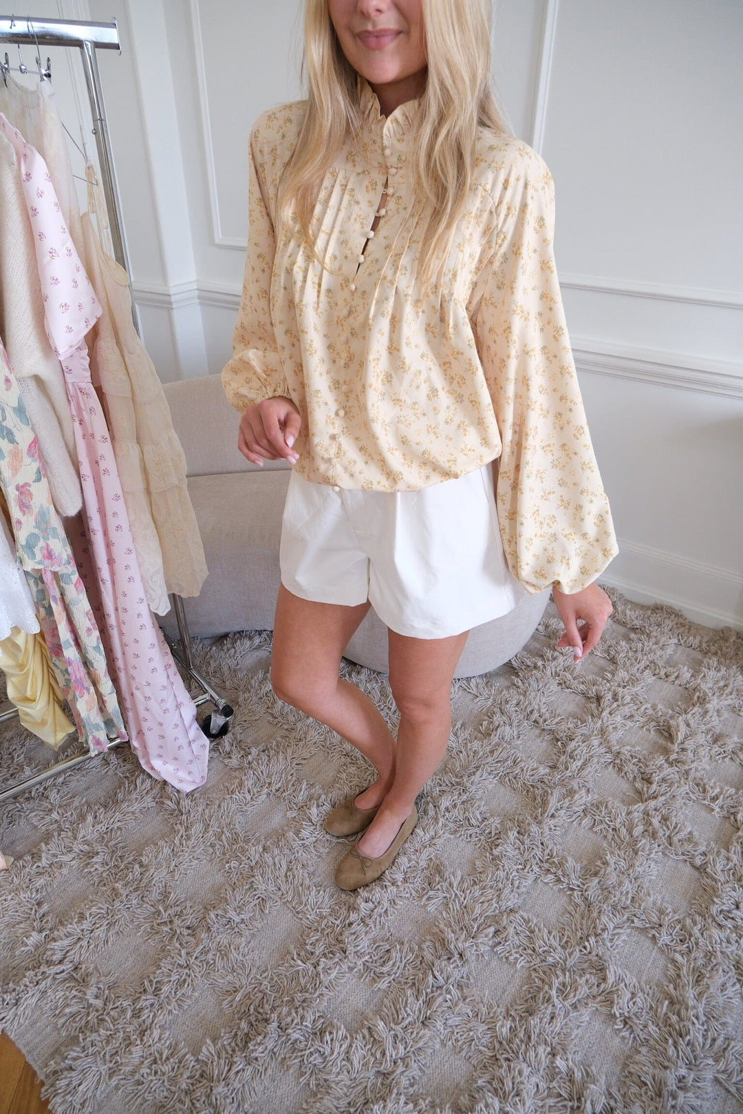 BYIC x Molly&My - Ingeborgic Shirt A23929 - Yellow Flower Print Skjorter 