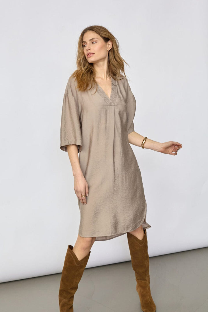Co´Couture - Callumcc Pleat Tunic V-Dress 46084 - 2006 - Taupe Kjoler 