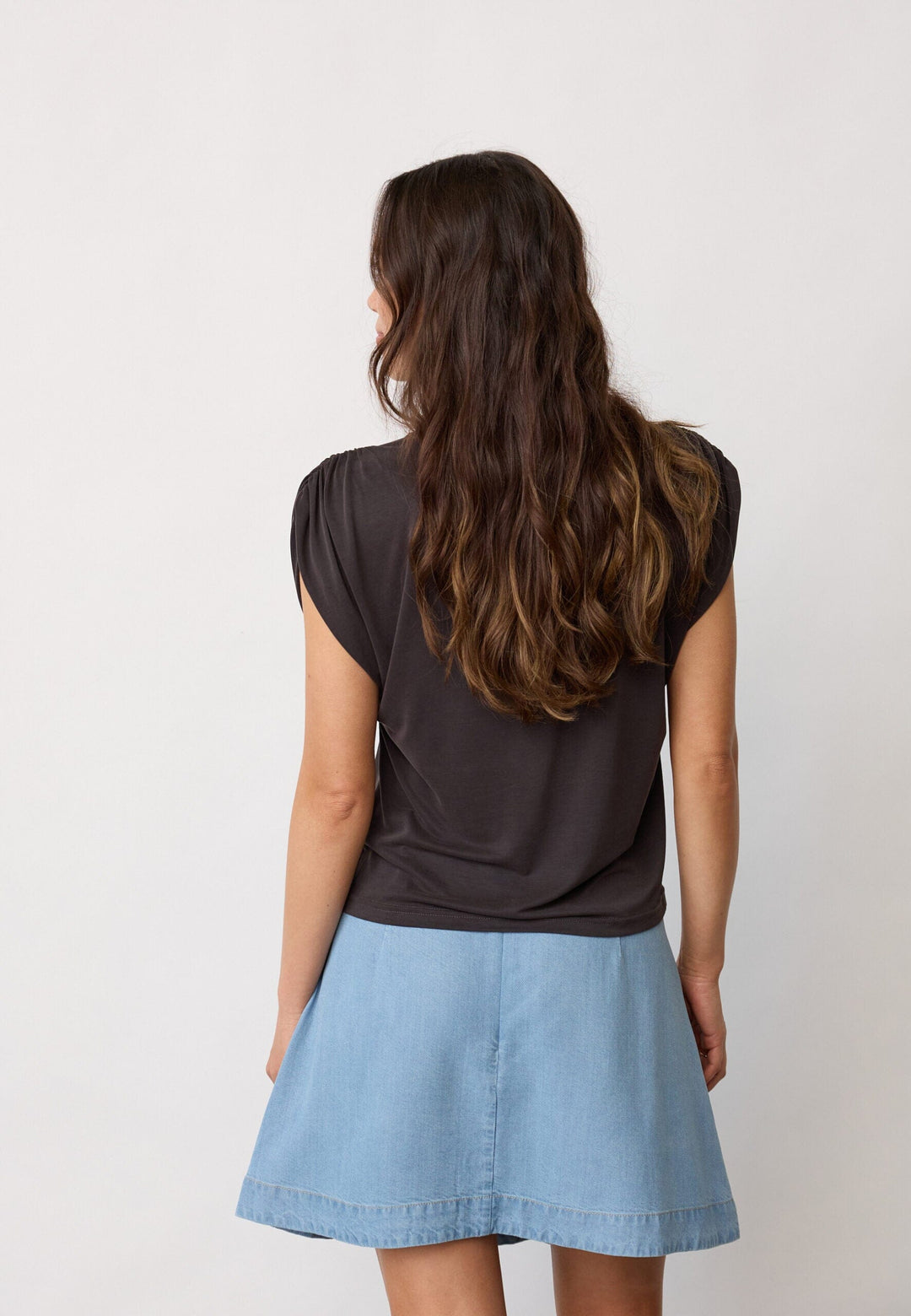 Co´Couture - Camillacc Ruched Shoulder Tee 43033 - 140 - Dark Grey T-shirts 