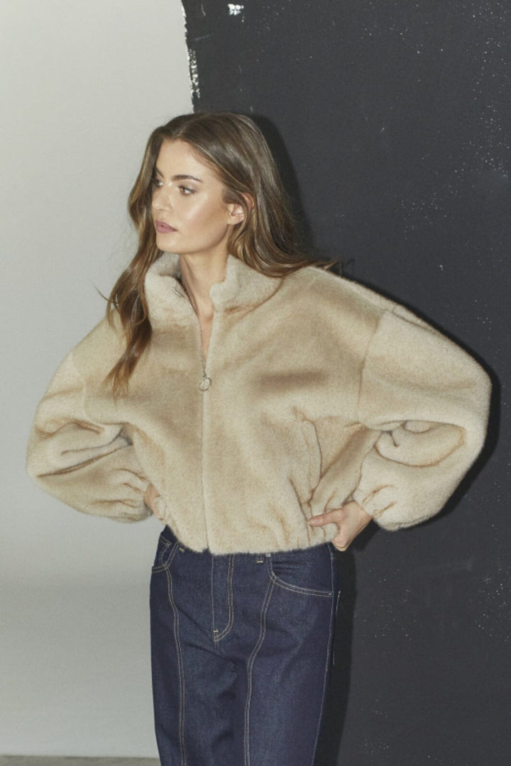 Co´Couture - Feracc Faux Fur Jacket 30361 - 100 - Creme Jakker 