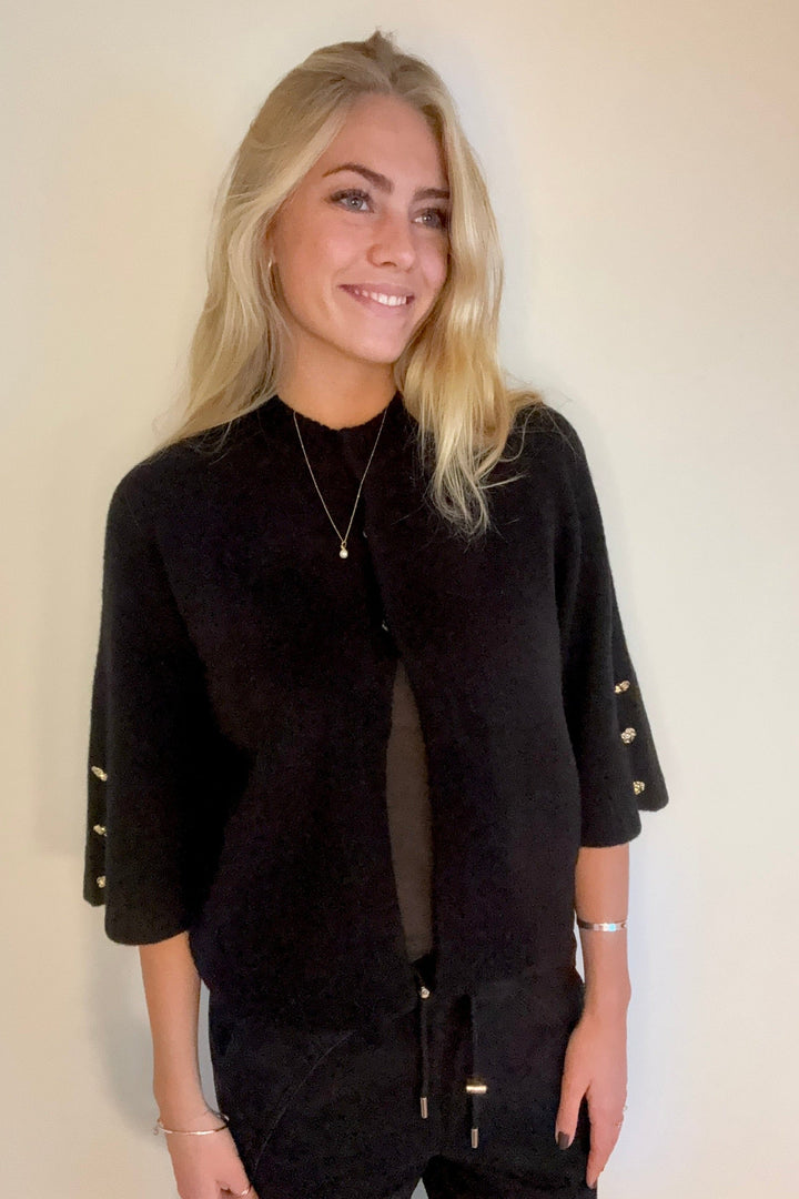 Continue - Anna Knit 15070 - 01 - Black Strikbluser 