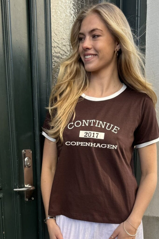 Continue - Dea 15250 - Brown